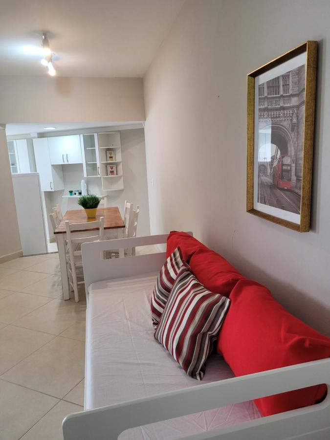 Completo No Centro De 105 Apartment Tijucas